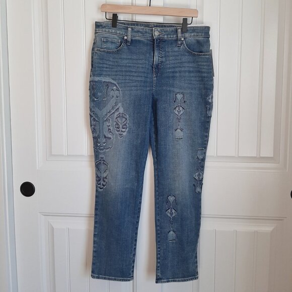 Chico's NWT So Slimming Girlfriend Slim Leg Ankle Embroidered Beaded Jeans SZ 10 - Picture 1 of 16